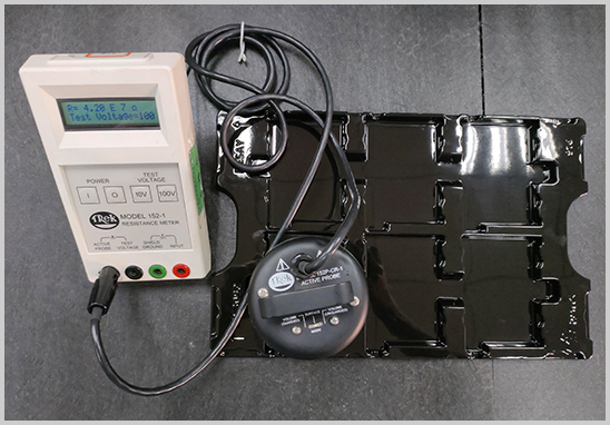 吸塑盘表面电阻测试.jpg